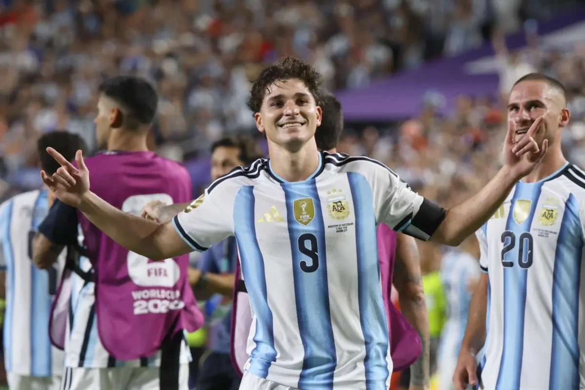 Obed Vargas tendrá a nueve compañeros del Atlético en la final del Mundial