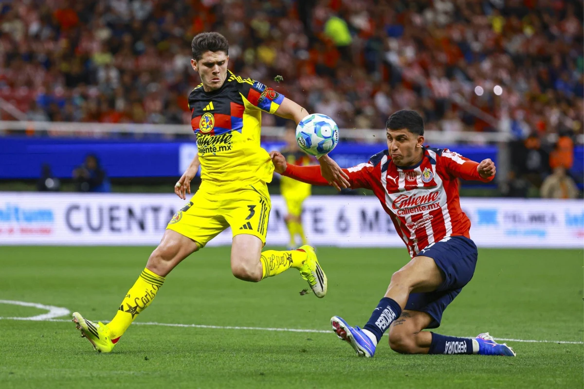 ¿Israel Reyes dejará al América para fichar con Chivas?
