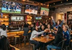 "One of Us": El primer bar de deportes femeninos llega a North Park