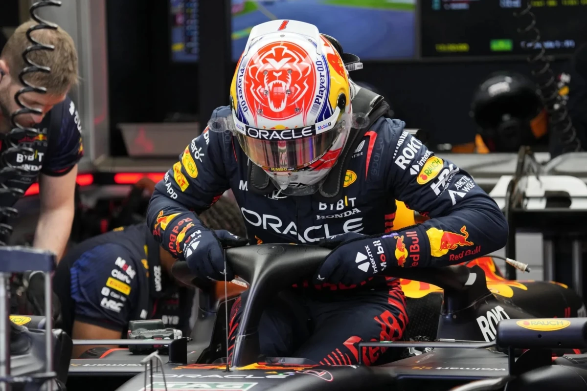Verstappen vuelve a avivar las dudas con respecto a su futuro en Red Bull