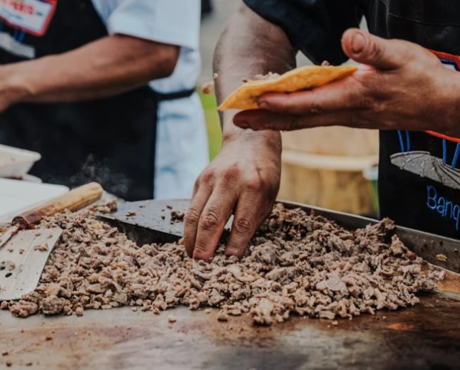 Top 10 taquerías más virales de Tijuana en 2025 (según TikTok y foodies locales)